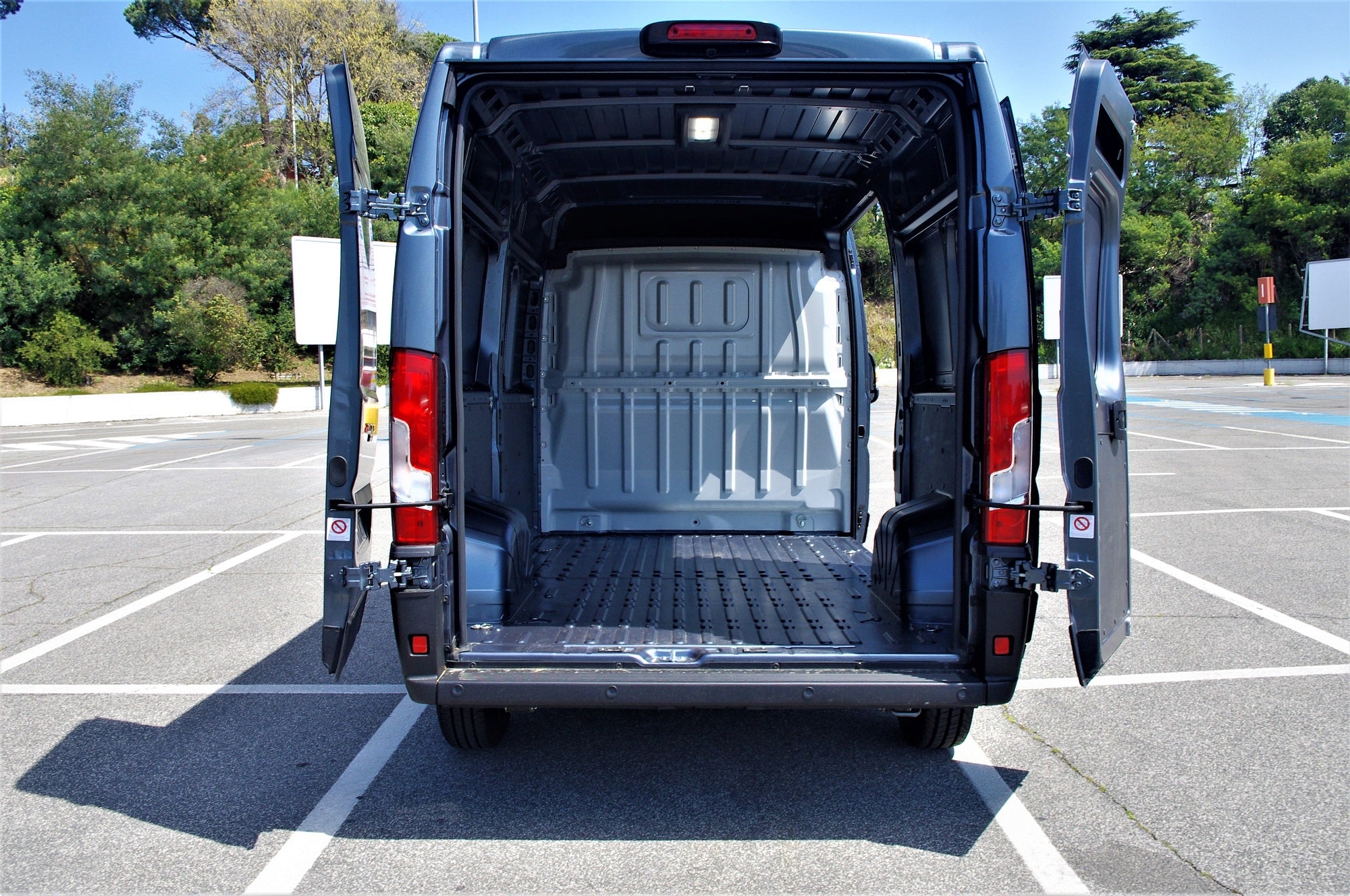 Finestrino fisso in vetro di sicurezza oscurato per Fiat Ducato - posteriore destro (apertura 270°)